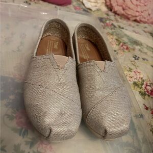 TOMS Women's Shimmery Silver Slip-On Moccasins